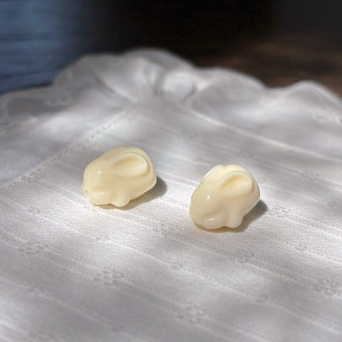 Shell Powder Bunny Beads