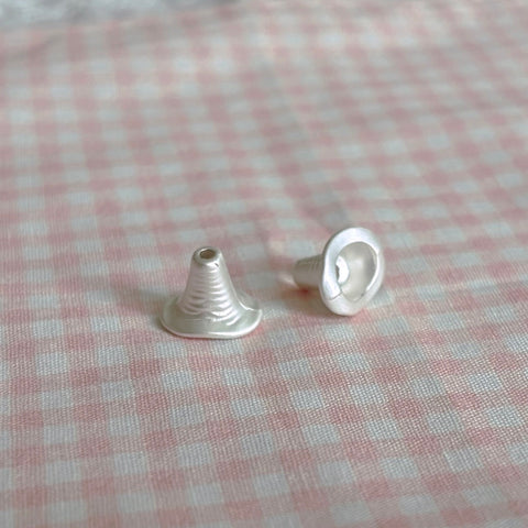 Matte Silver Witch Hat Beads