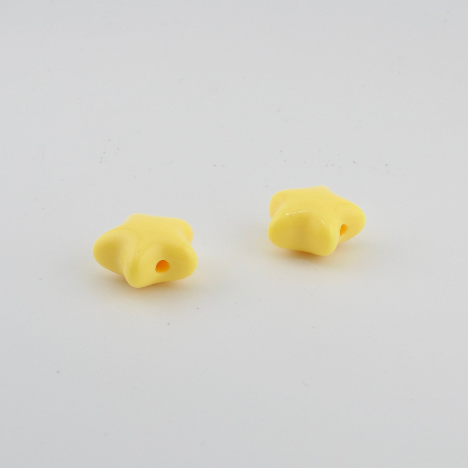 Chunky Star Beads in Yellow