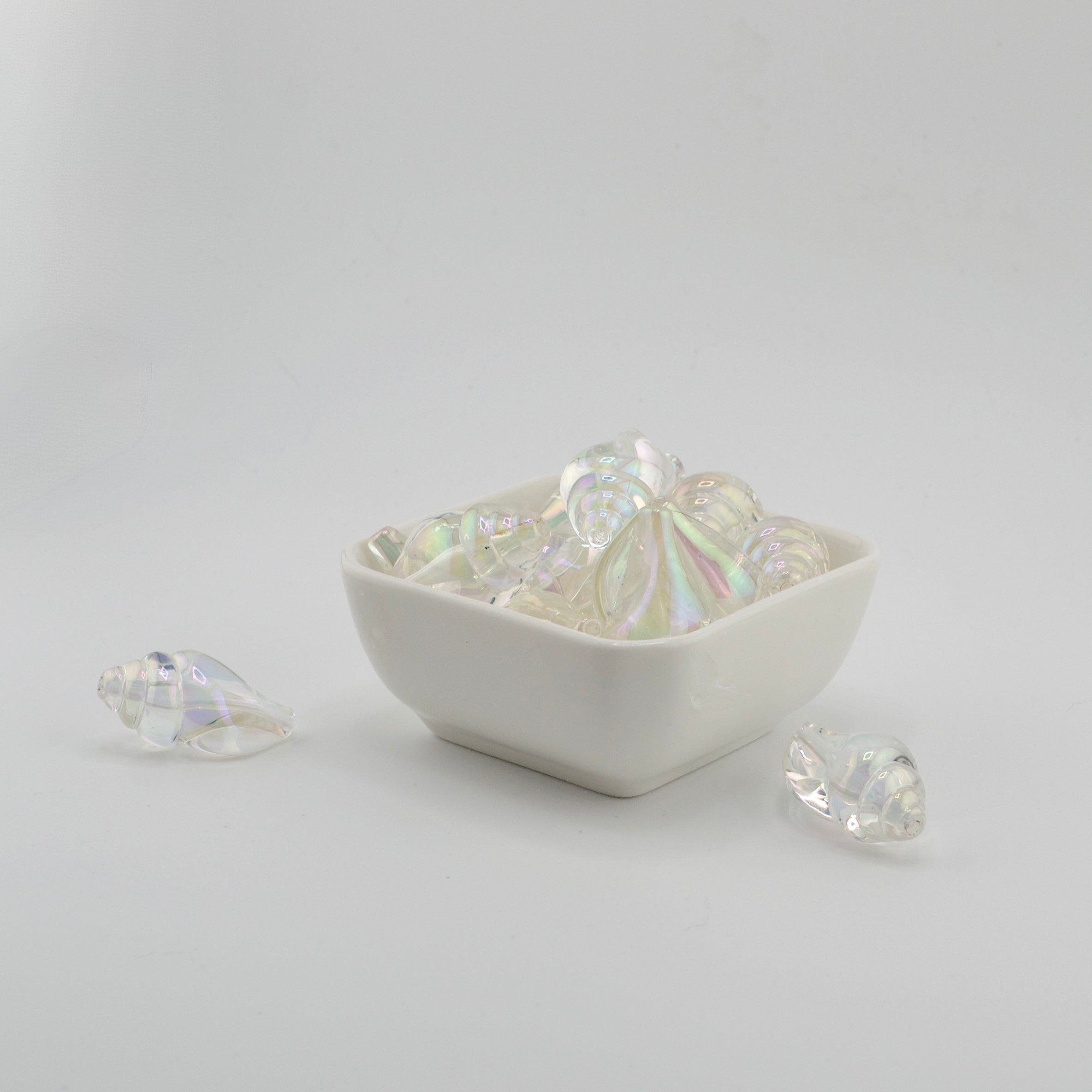 Holographic Shell Beads with Through Hole