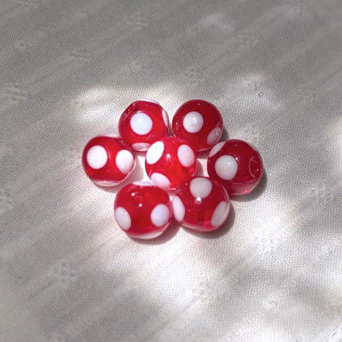 Round Polka Dot Glass Beads