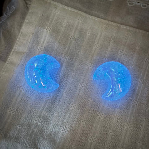 Glow-in-dark Pink Moon Beads