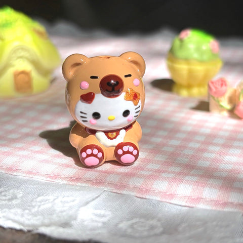 Capybara Costume Hello Kitty Beads