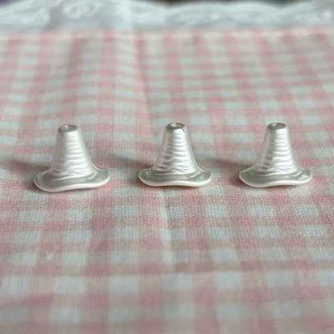 Matte Silver Witch Hat Beads